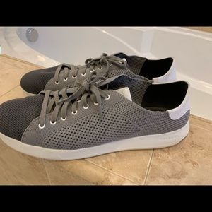 Cole Haan Like New Casual Sneaker